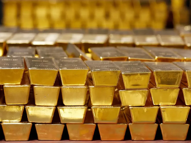Gold Price Today: Gold Falls On MCX After Fresh US Strikes On Iran; Silver Also Declines