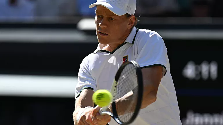 Jannik Sinner Defends Wimbledon Crown, Wins Fifth Grand Slam Before Turning 25