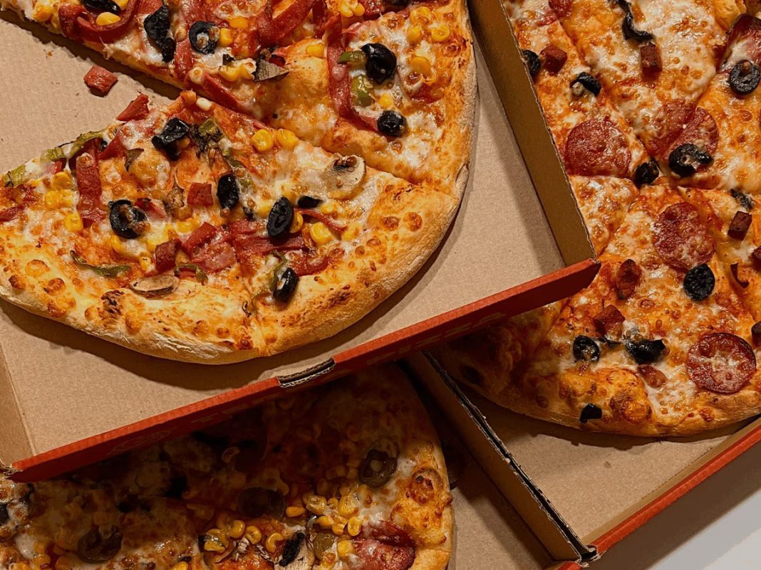 Nagaland Man Sends 150 Domino's Pizzas To Students Protesting At Jantar Mantar Over NEET Paper Leak
