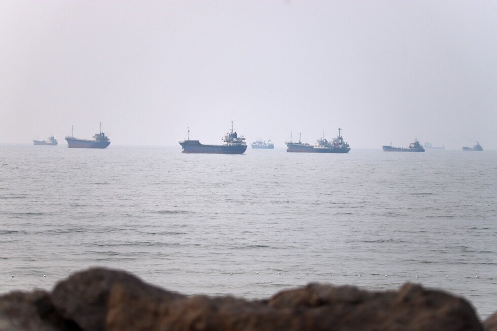 US Launches Strikes on Iran After Strait of Hormuz Tanker Attacks; CENTCOM Targets Over 80 Military Sites